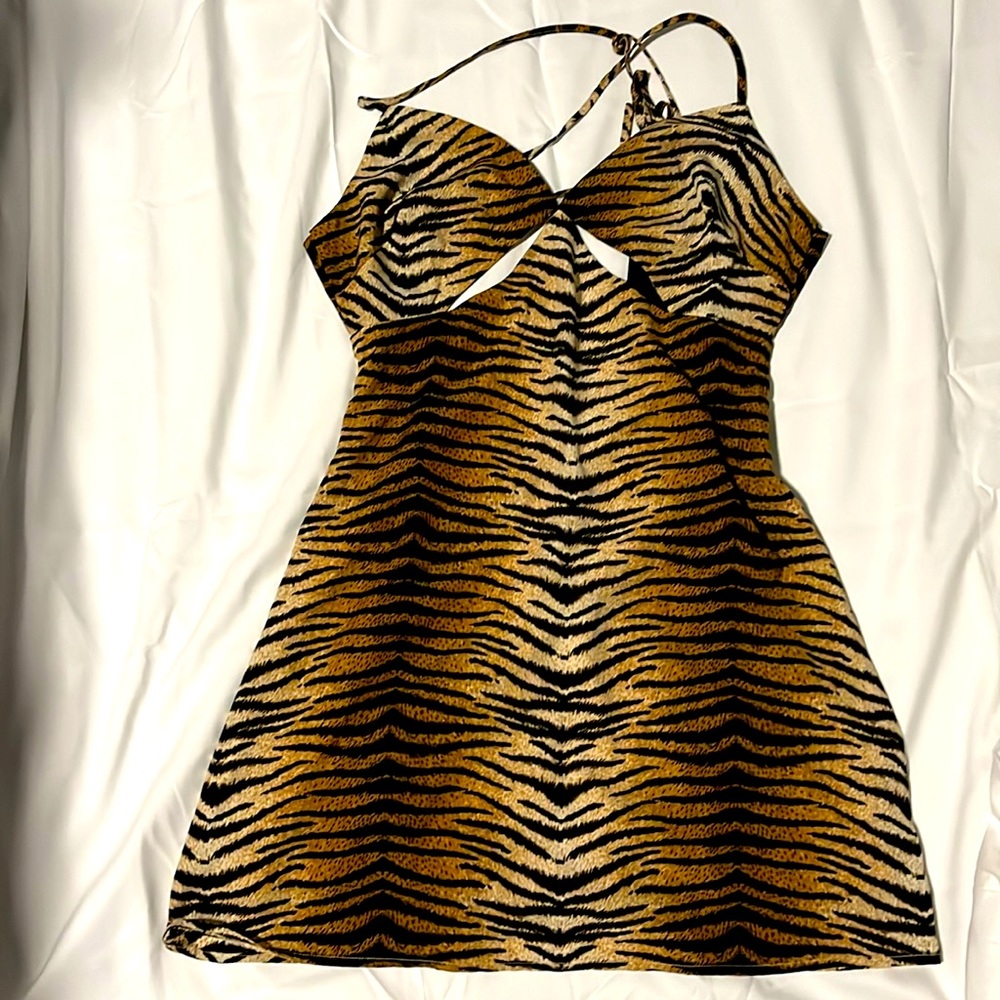 **BRAND NEW**